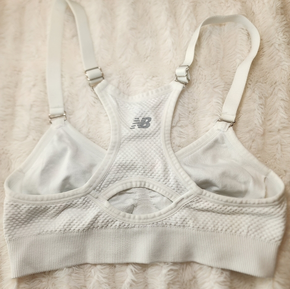 Lot of 2 New Balance Sports Bra - Small Black and White - Picture 3 of 6